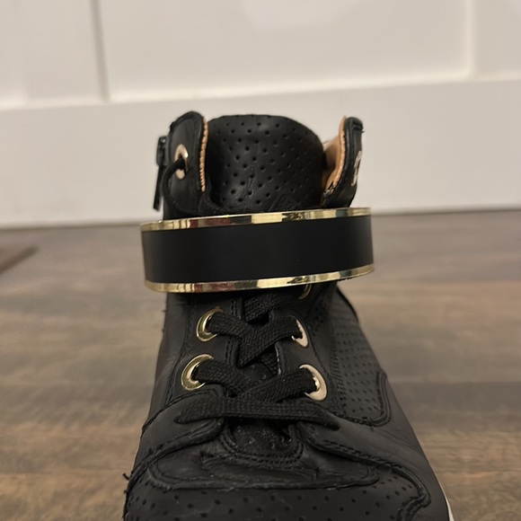 Women’s high top gold rim boots - Picture 9 of 10